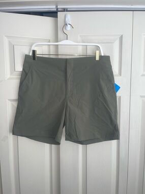 Columbia women's climber canyon 6 ins Shorts.  #0312